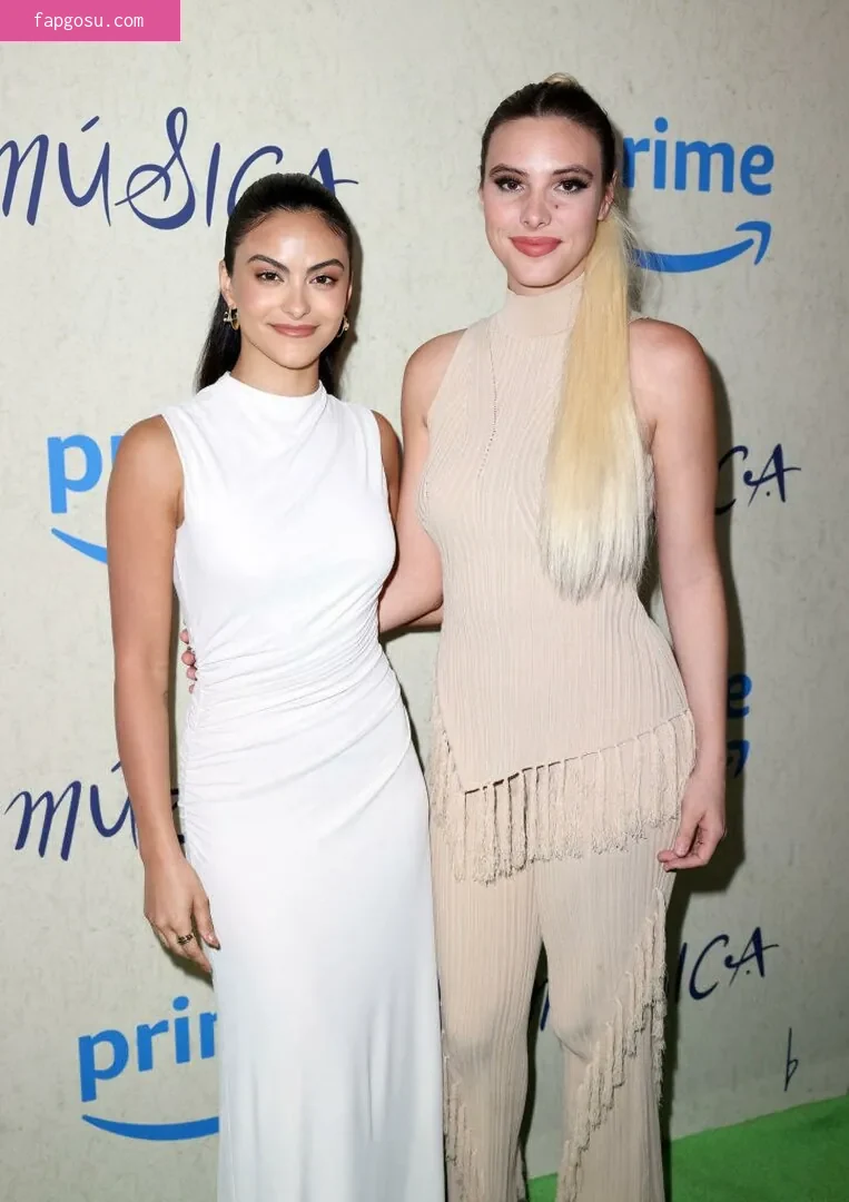 Camila Mendes