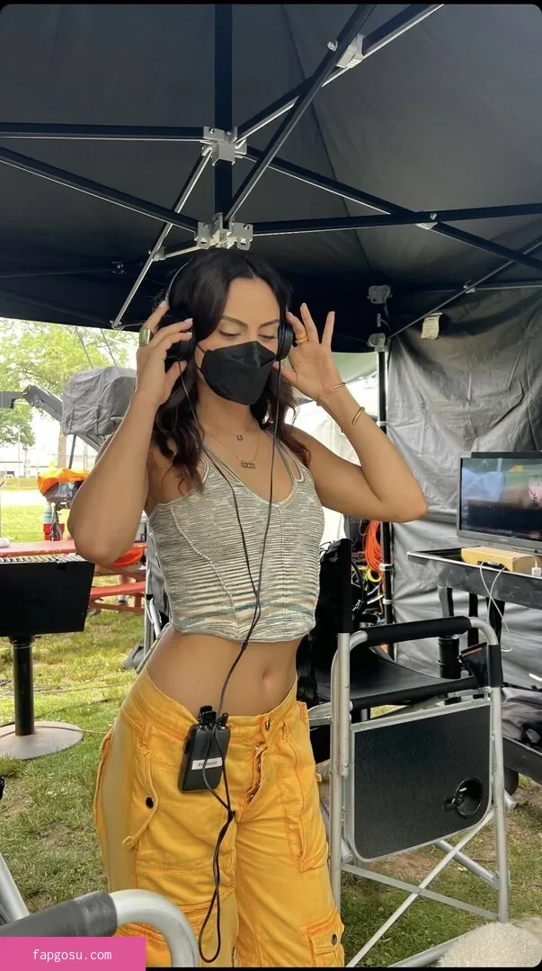 Camila Mendes