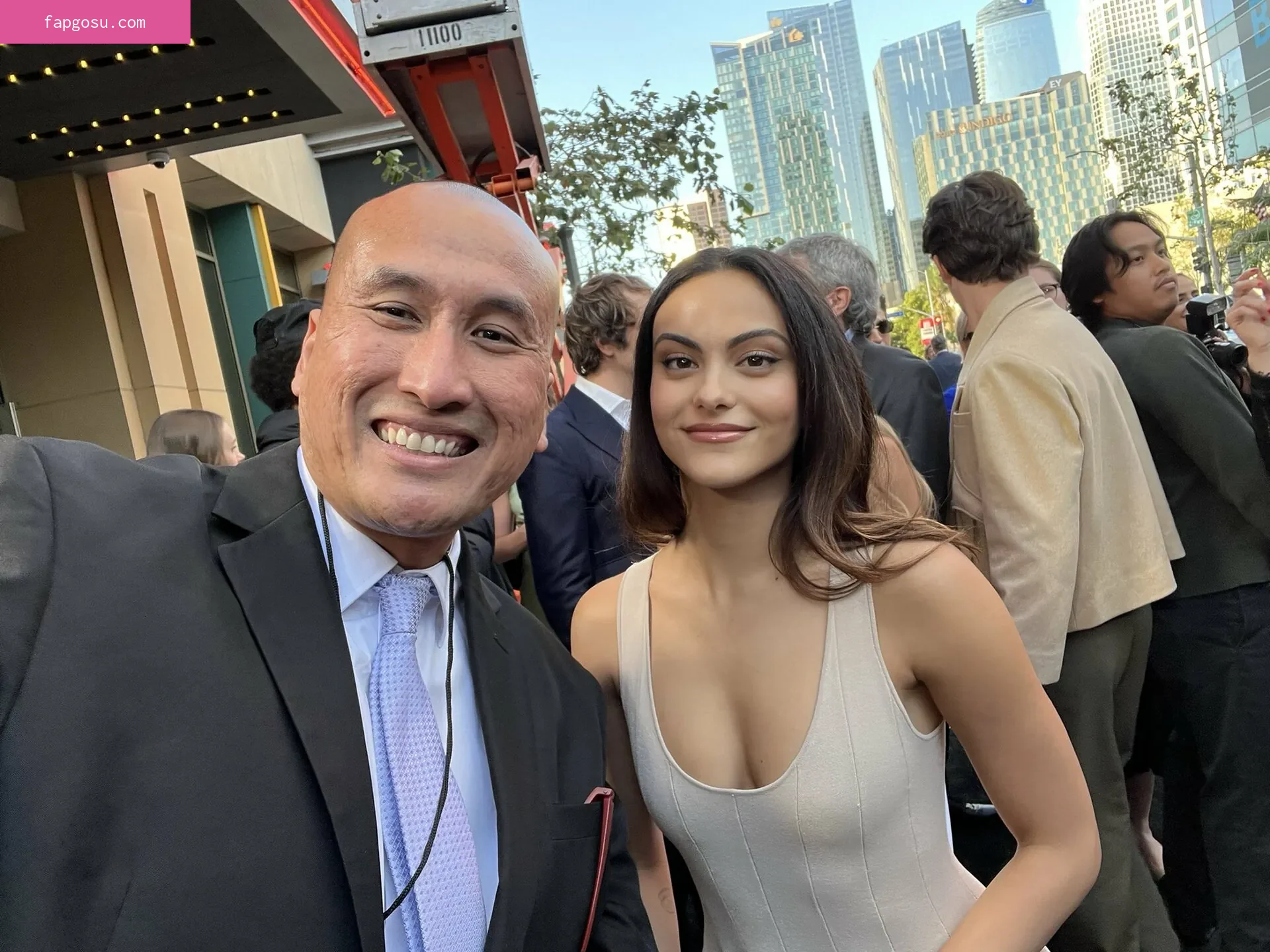 Camila Mendes