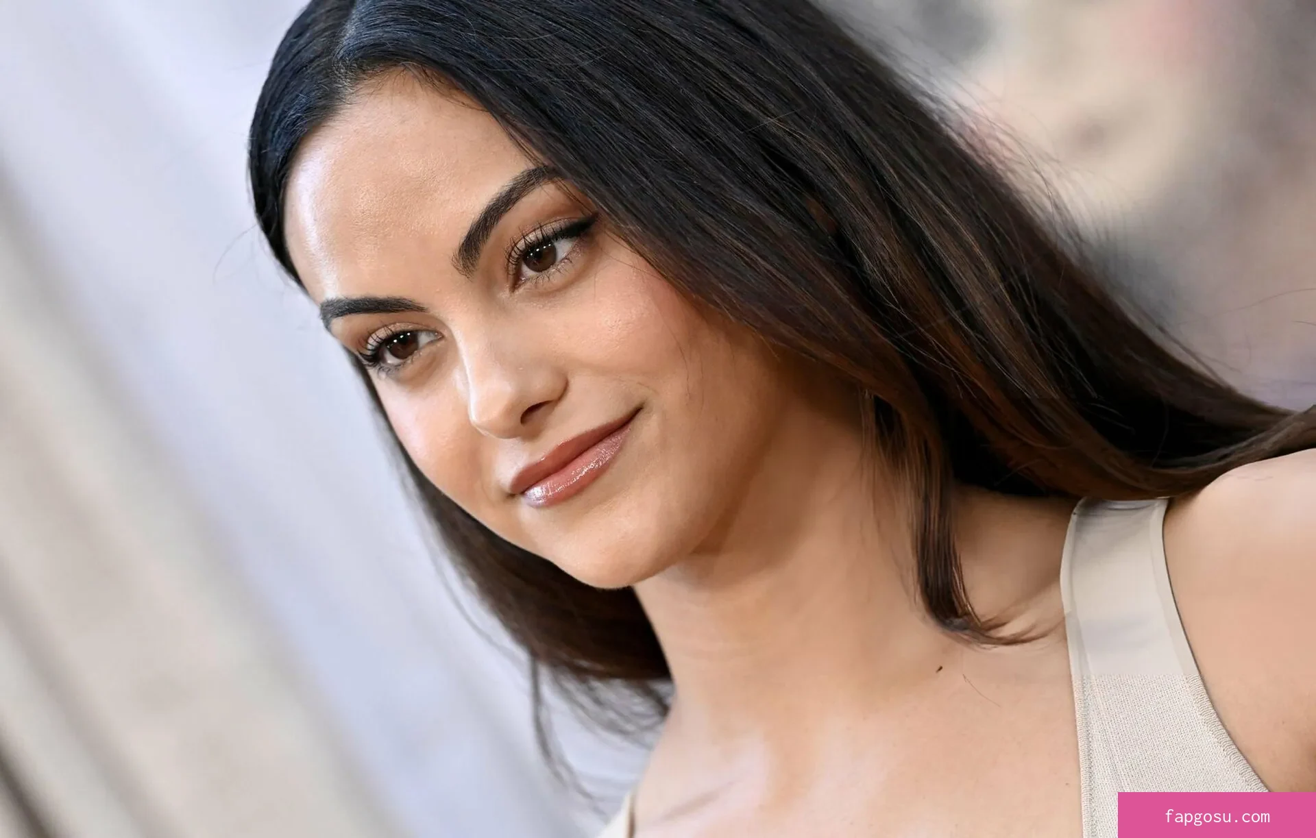 Camila Mendes