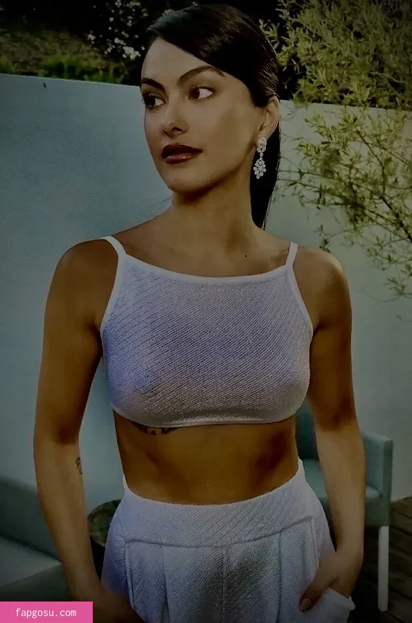 Camila Mendes