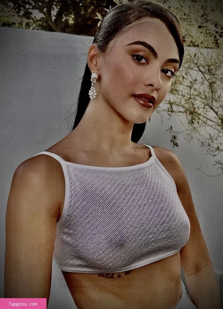 Camila Mendes