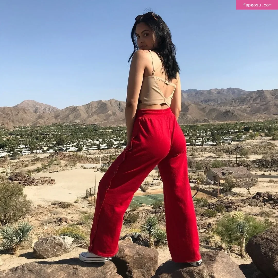 Camila Mendes