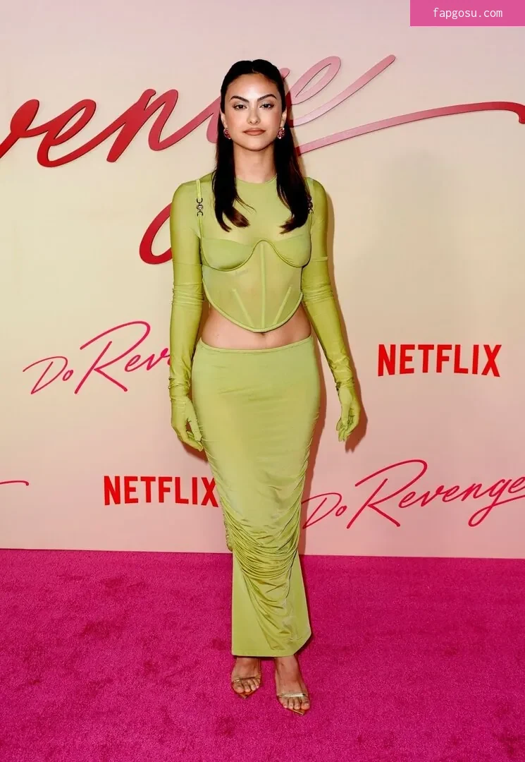 Camila Mendes