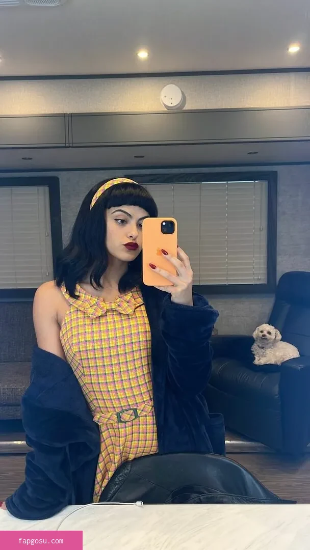 Camila Mendes