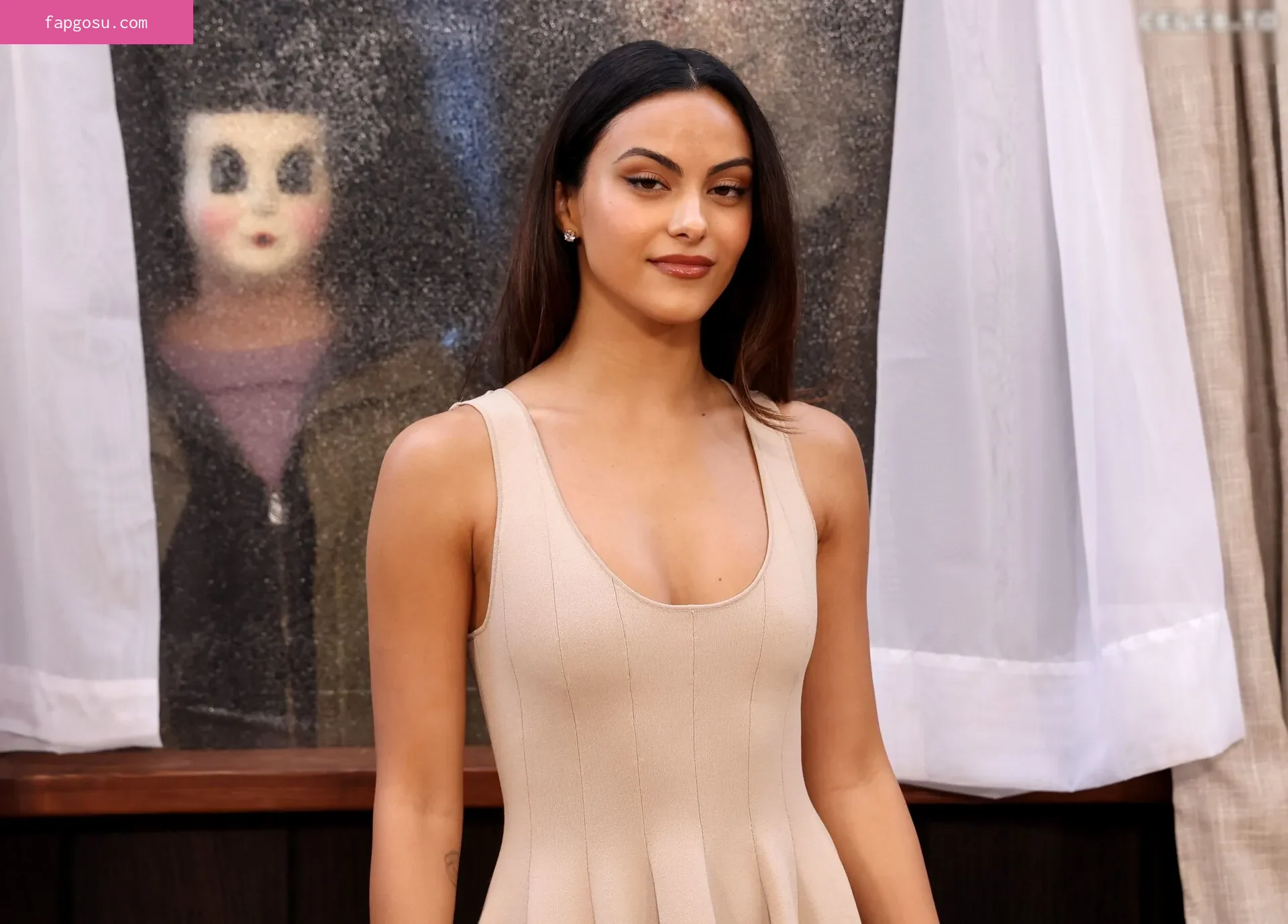 Camila Mendes