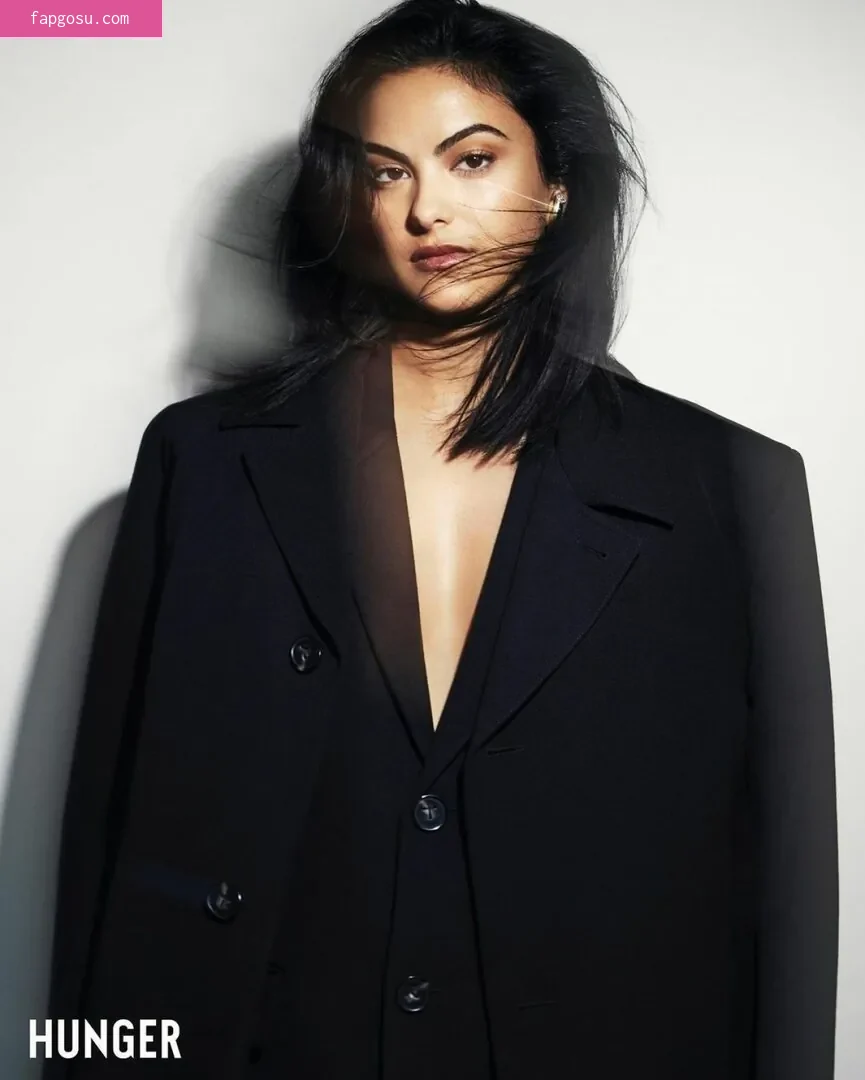 Camila Mendes