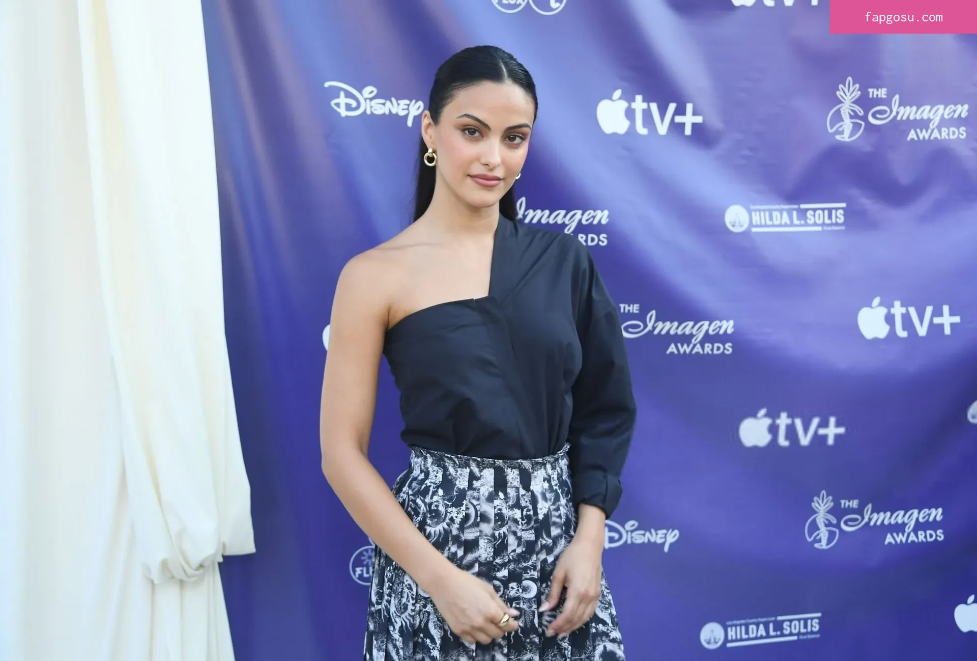 Camila Mendes