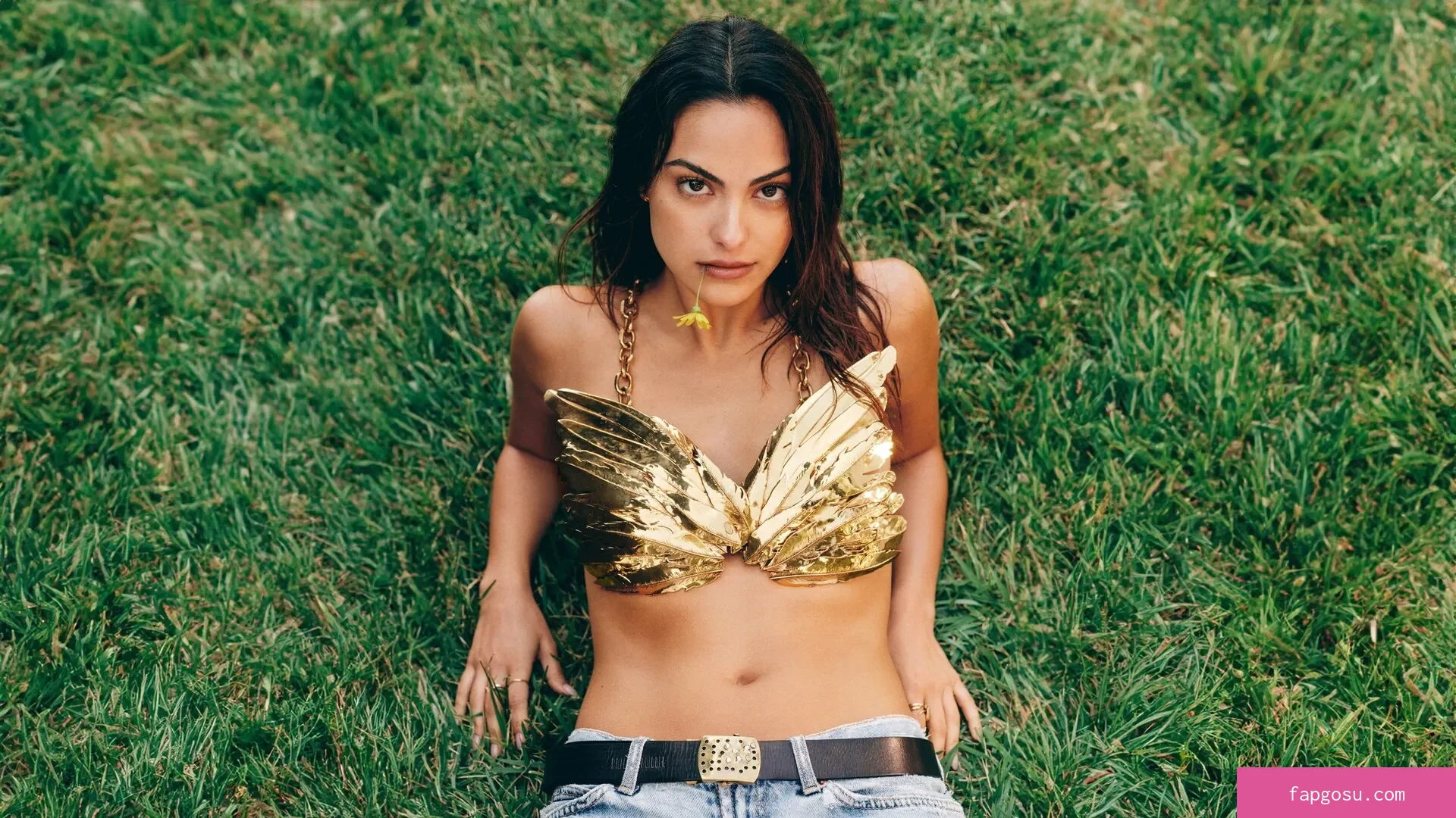 Camila Mendes