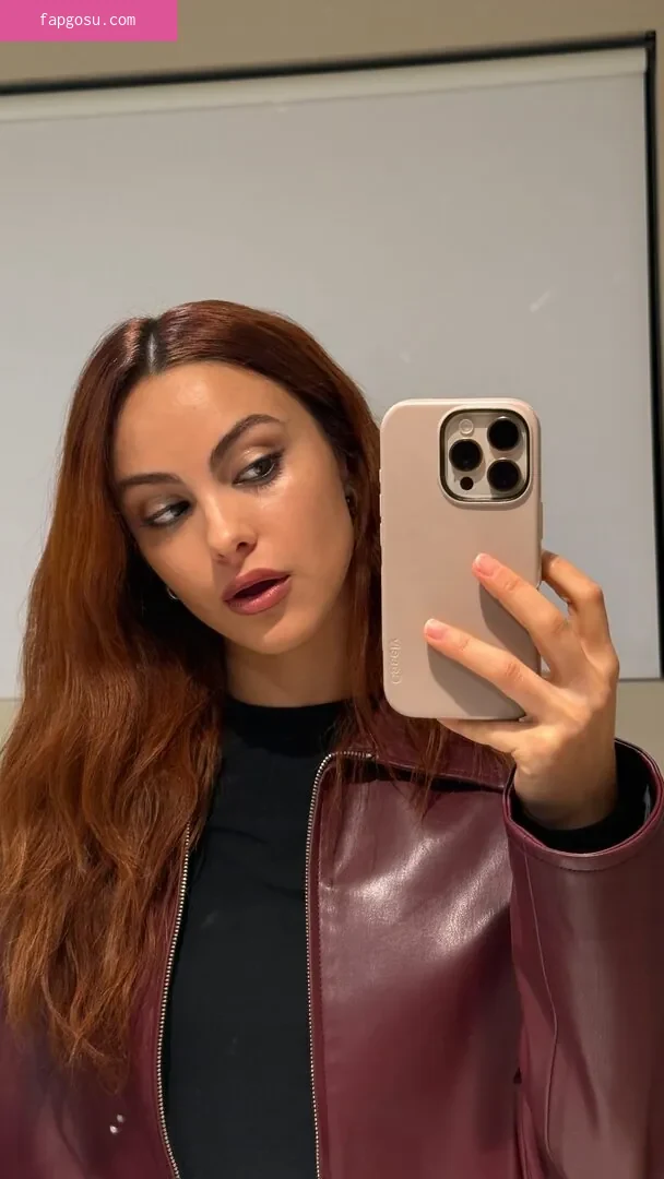 Camila Mendes