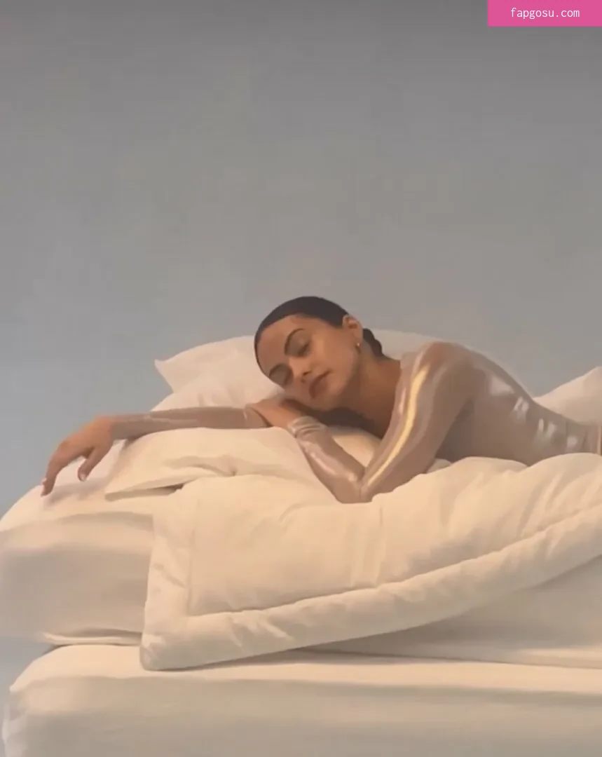 Camila Mendes