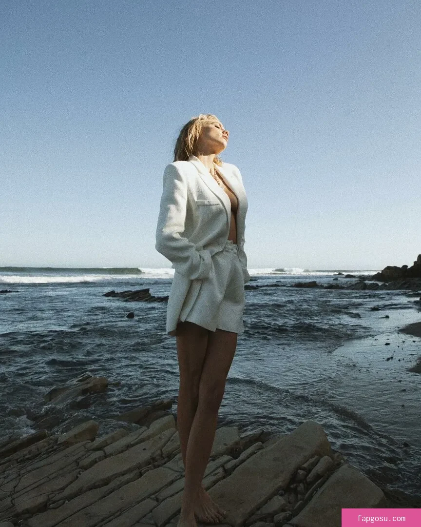 Charlotte McKinney