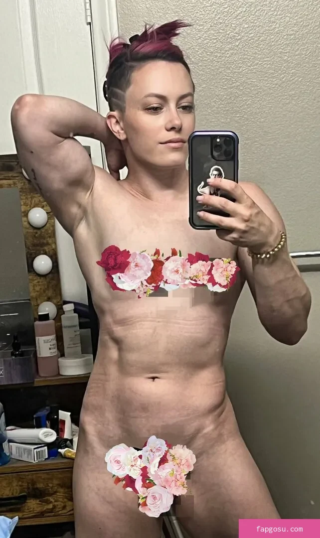 Claire Max