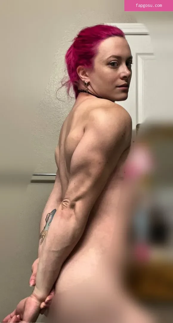 Claire Max