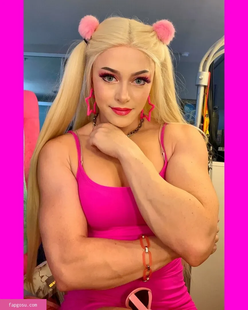 Claire Max