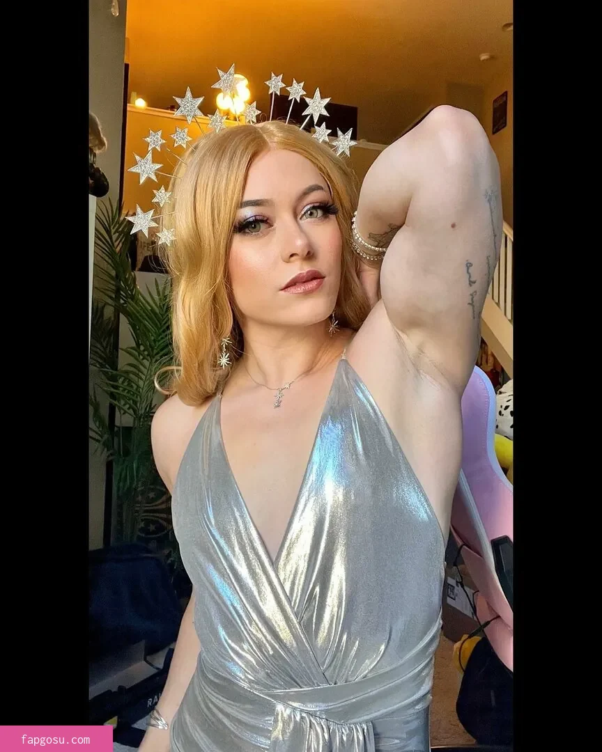 Claire Max