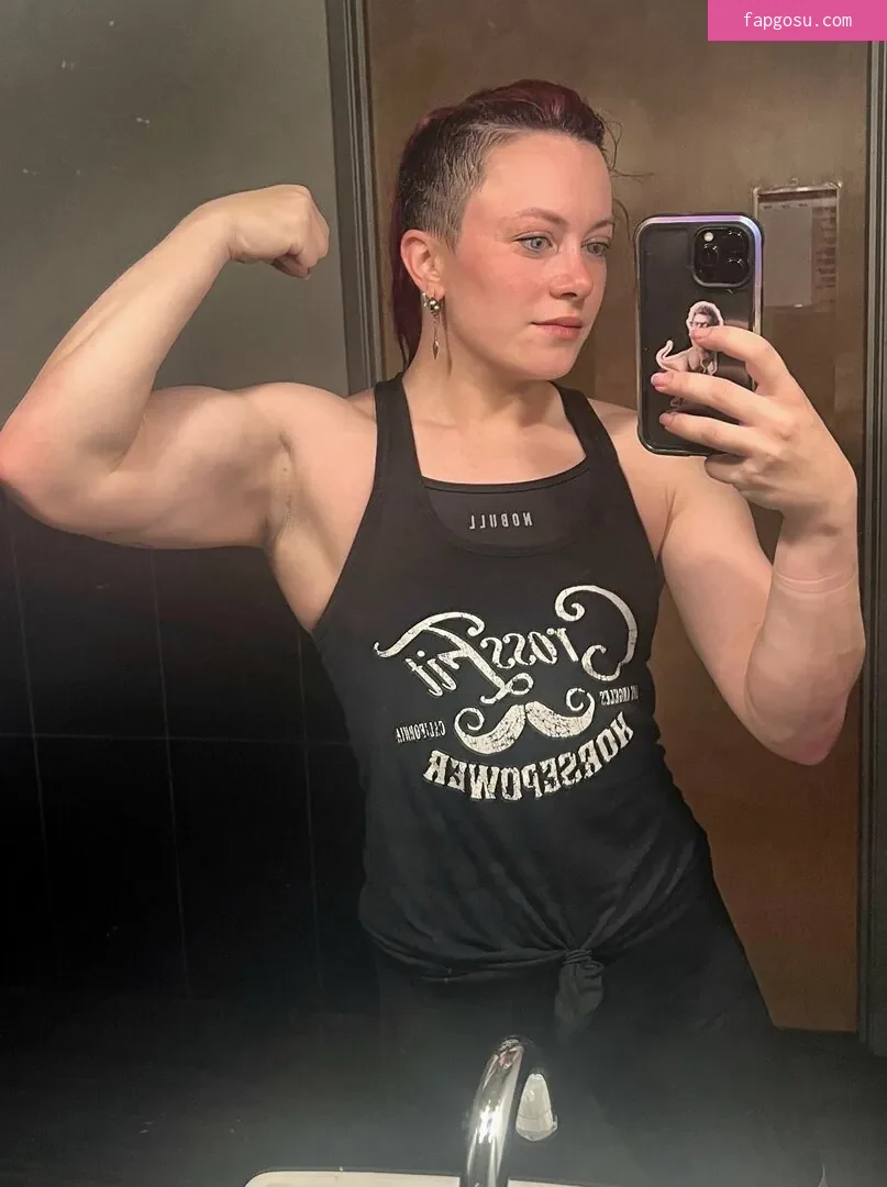 Claire Max