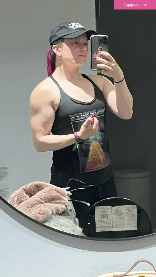 Claire Max