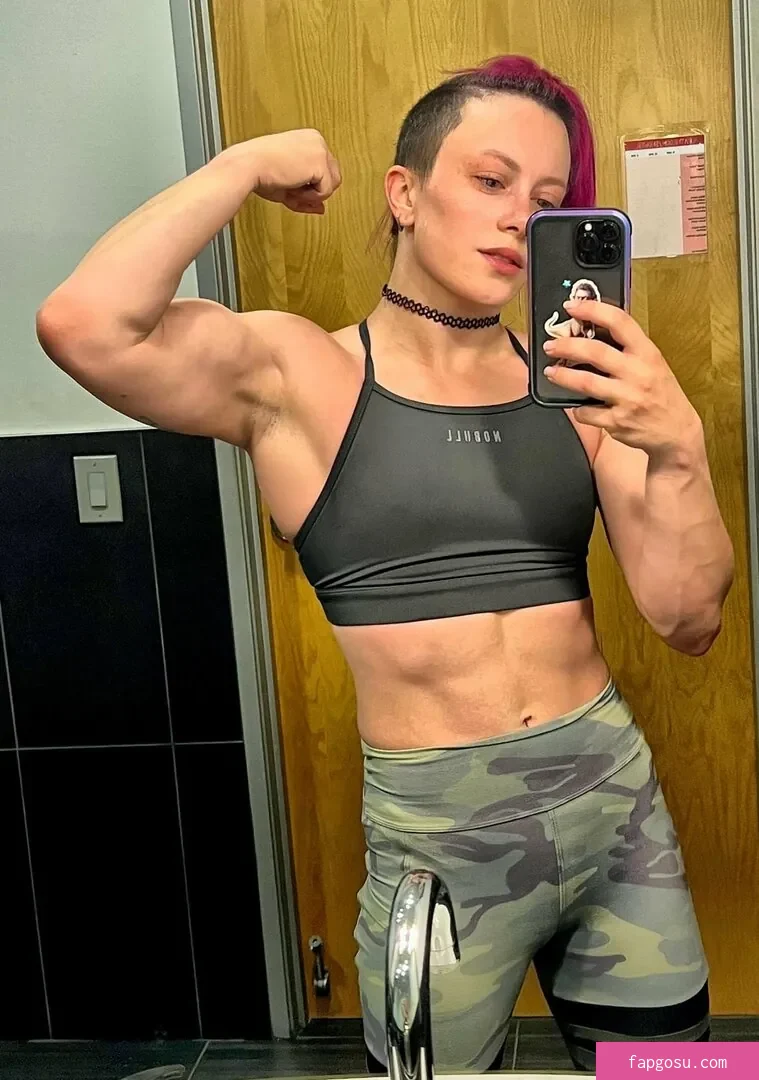 Claire Max