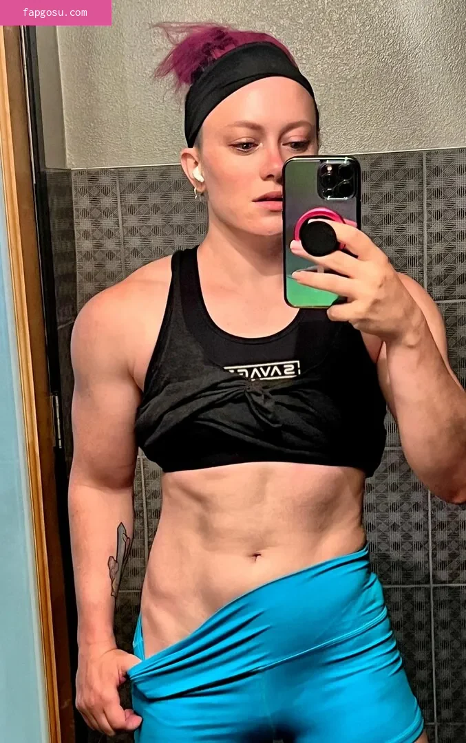 Claire Max