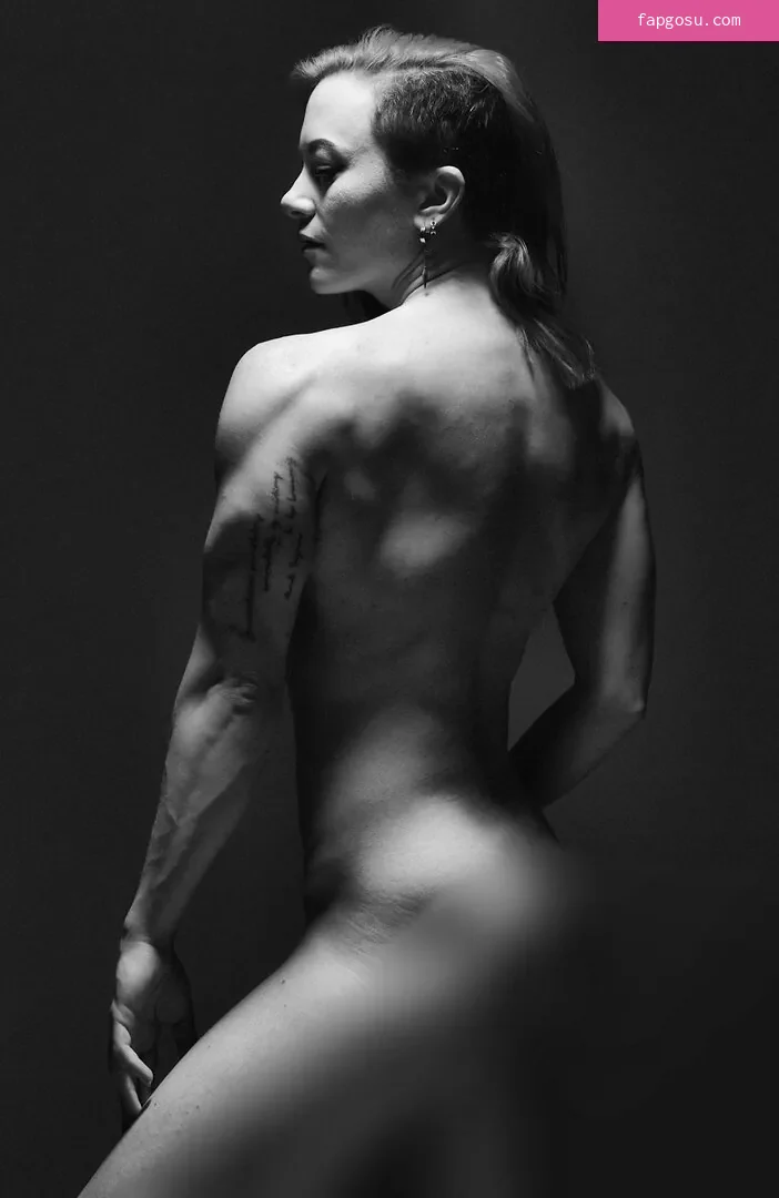 Claire Max