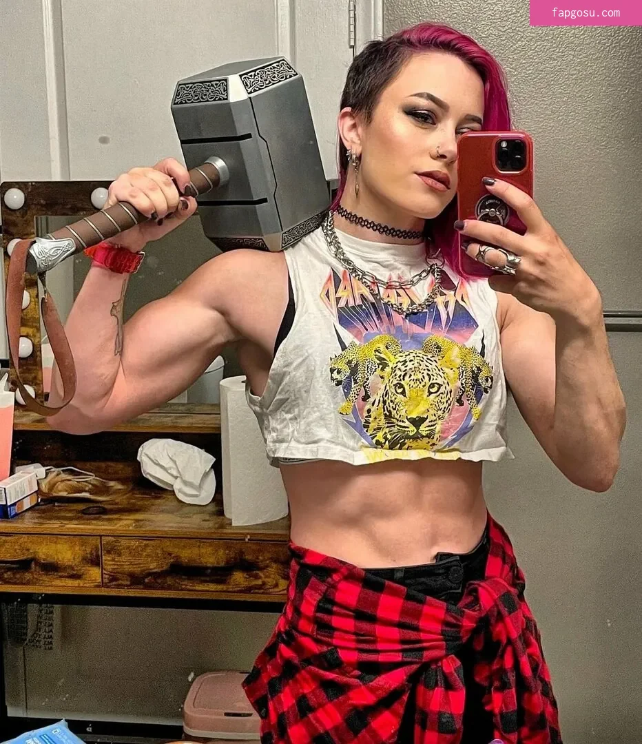 Claire Max
