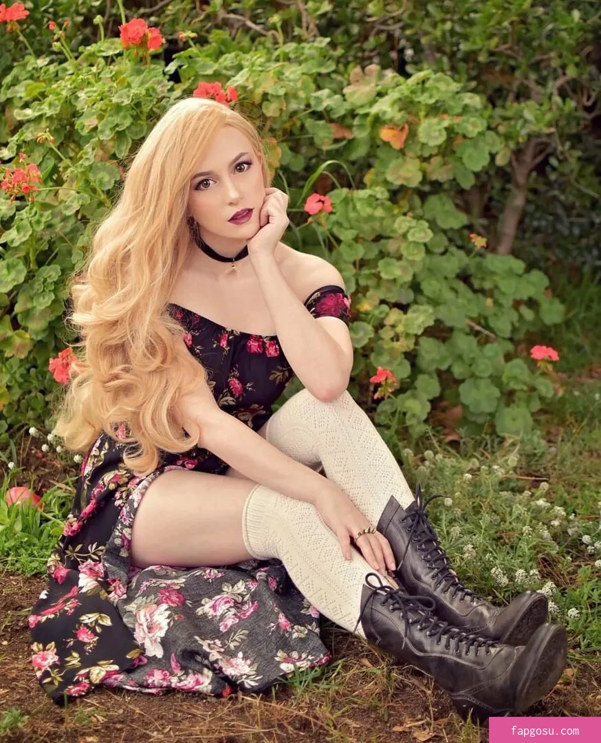 Claire Max