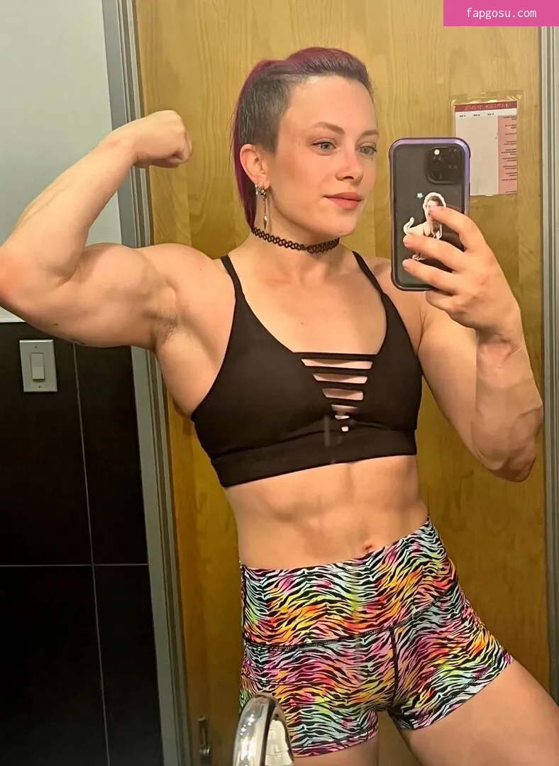Claire Max