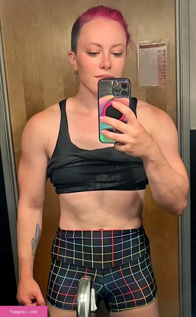 Claire Max
