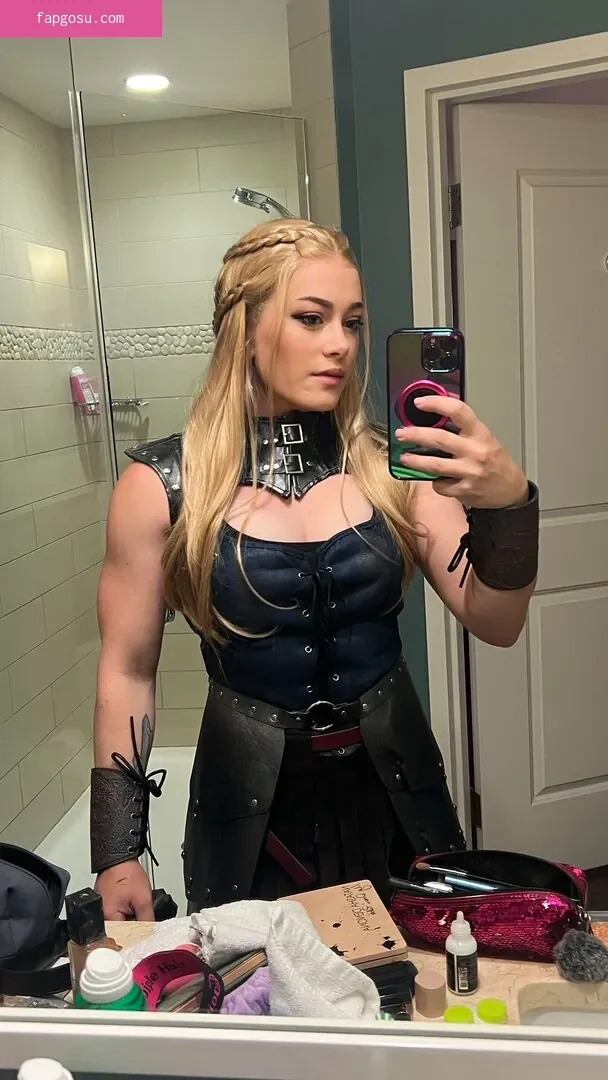 Claire Max