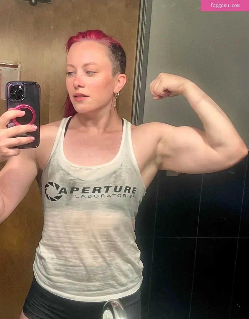 Claire Max