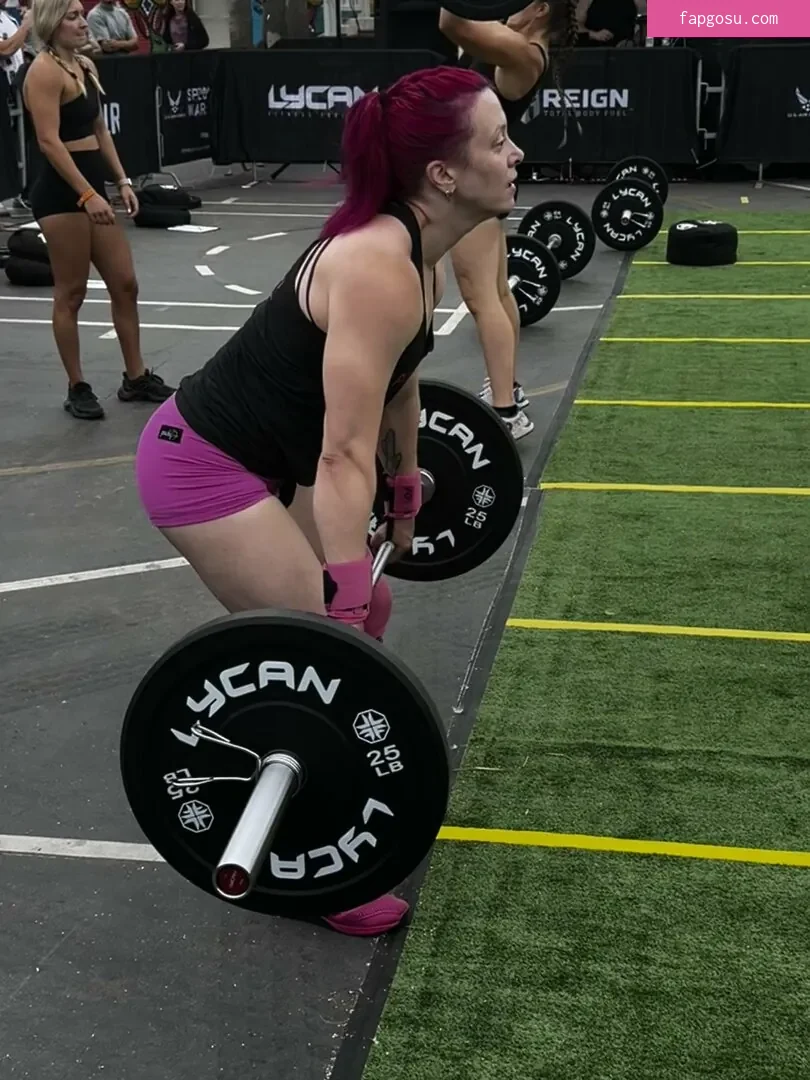 Claire Max