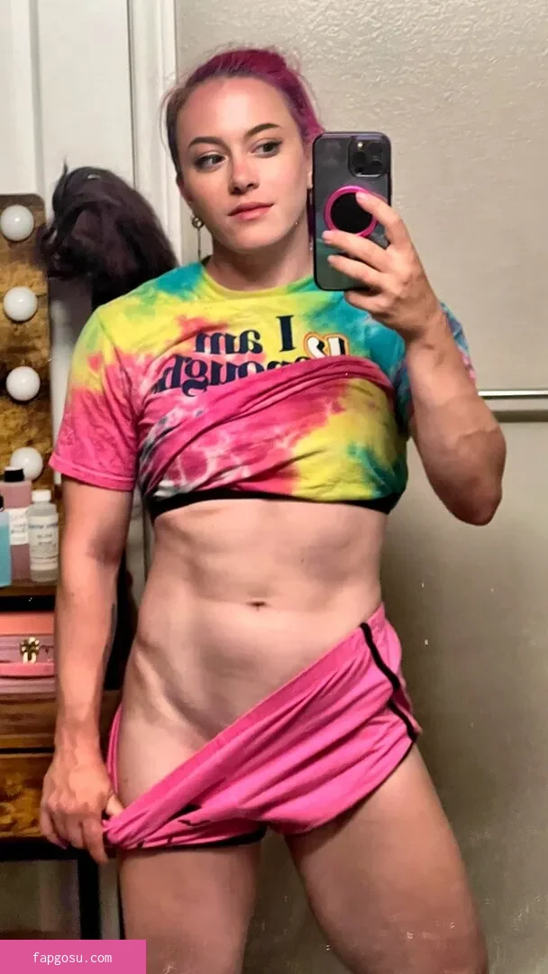 Claire Max