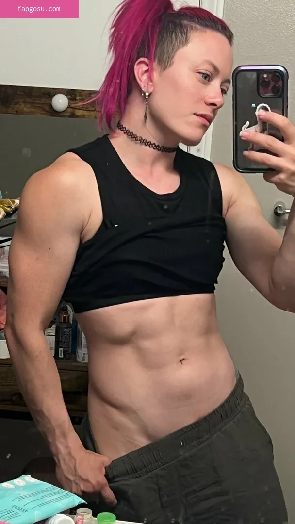 Claire Max