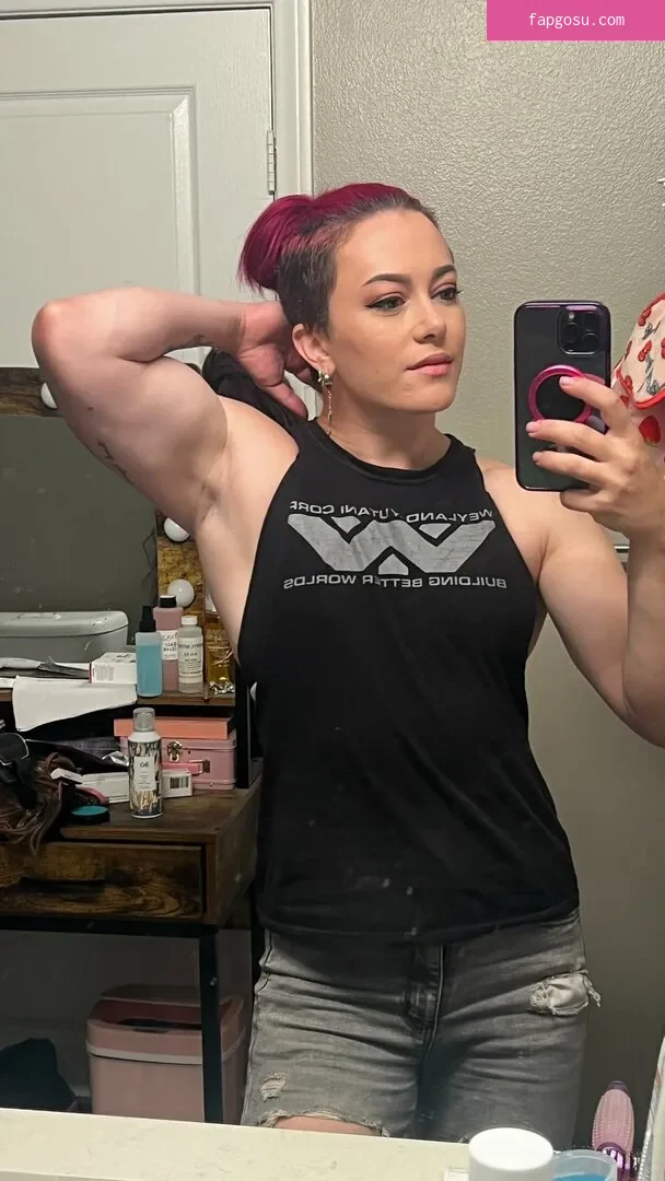 Claire Max