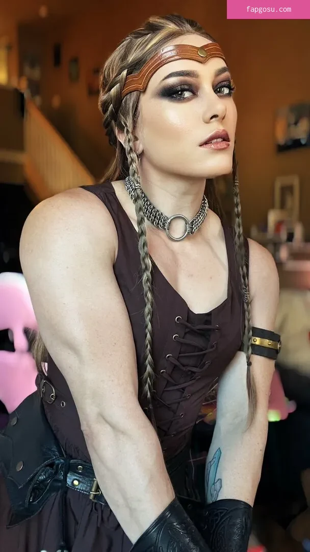 Claire Max