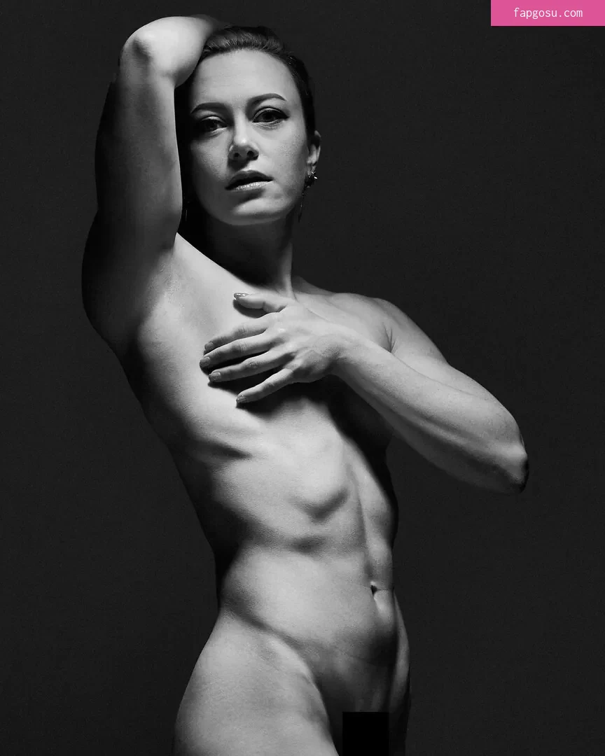 Claire Max
