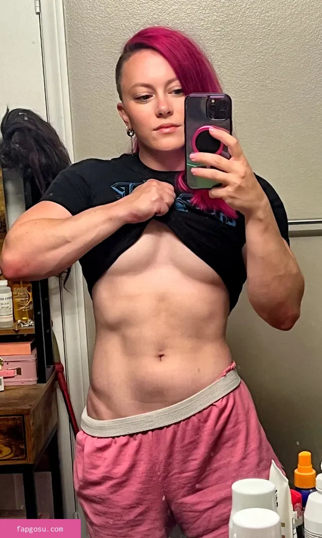 Claire Max