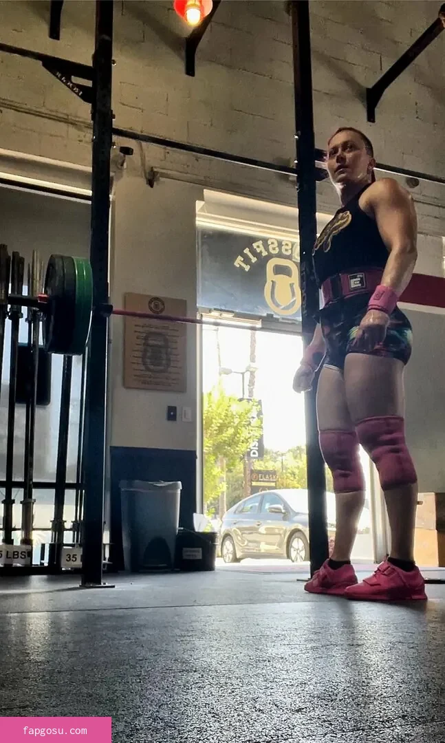 Claire Max