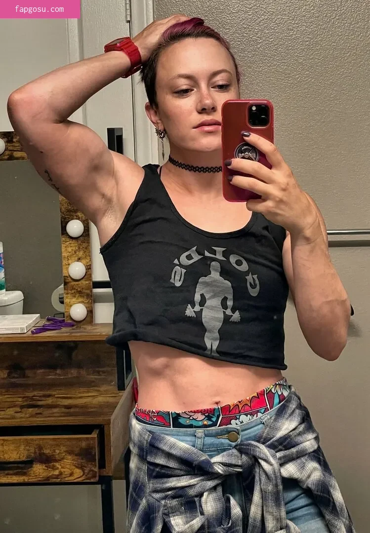Claire Max