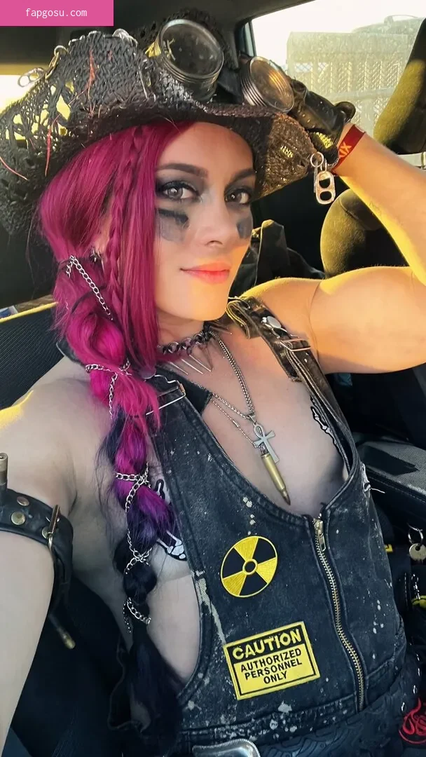 Claire Max