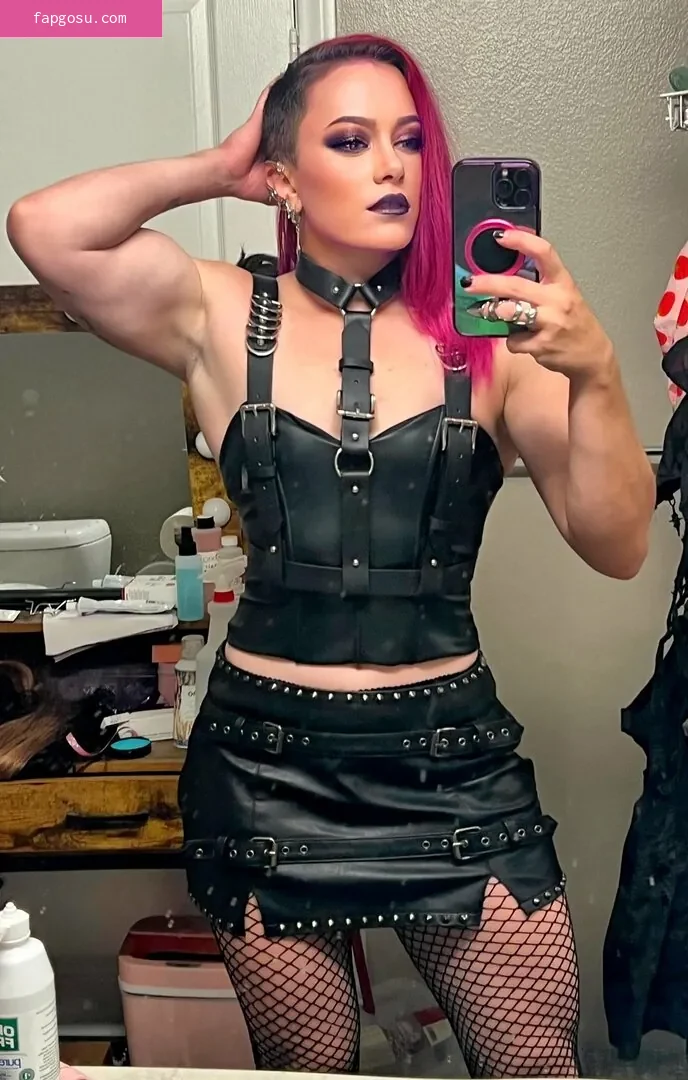 Claire Max