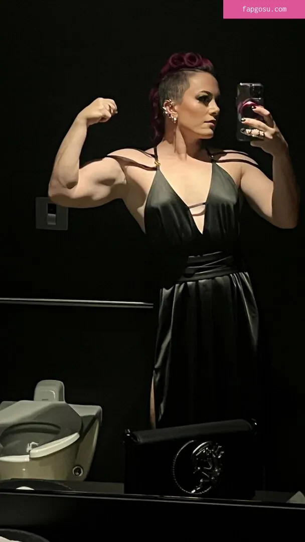 Claire Max