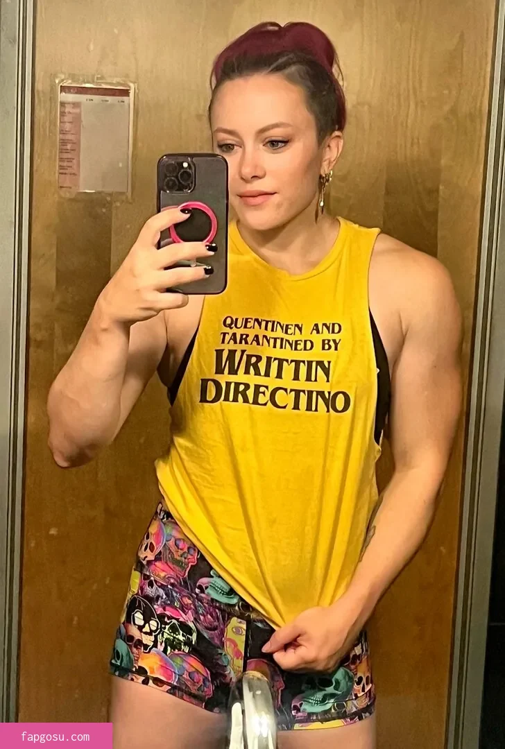 Claire Max