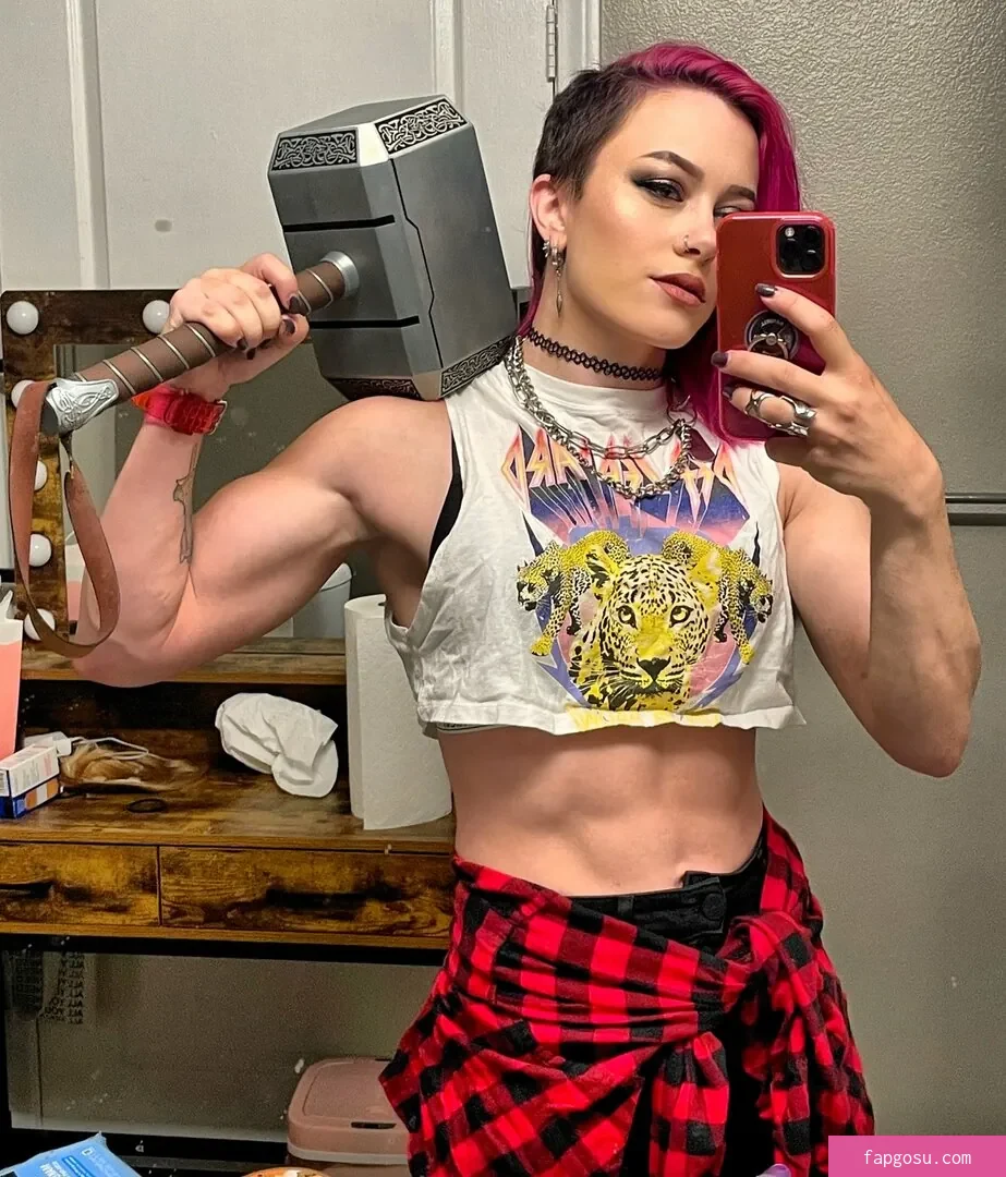 Claire Max