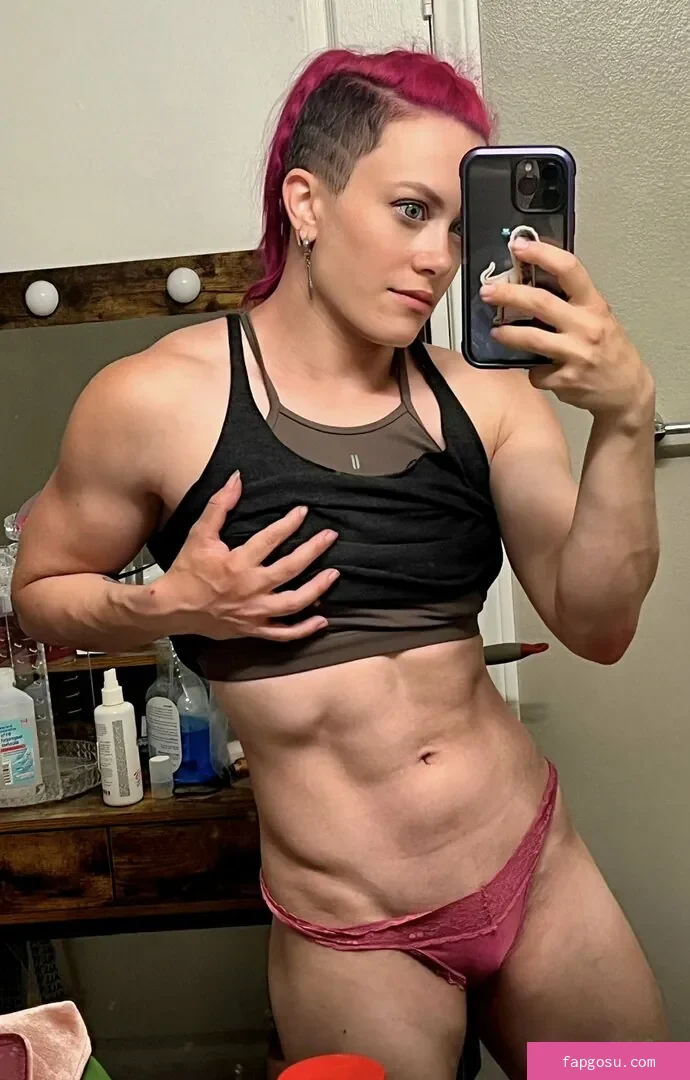 Claire Max