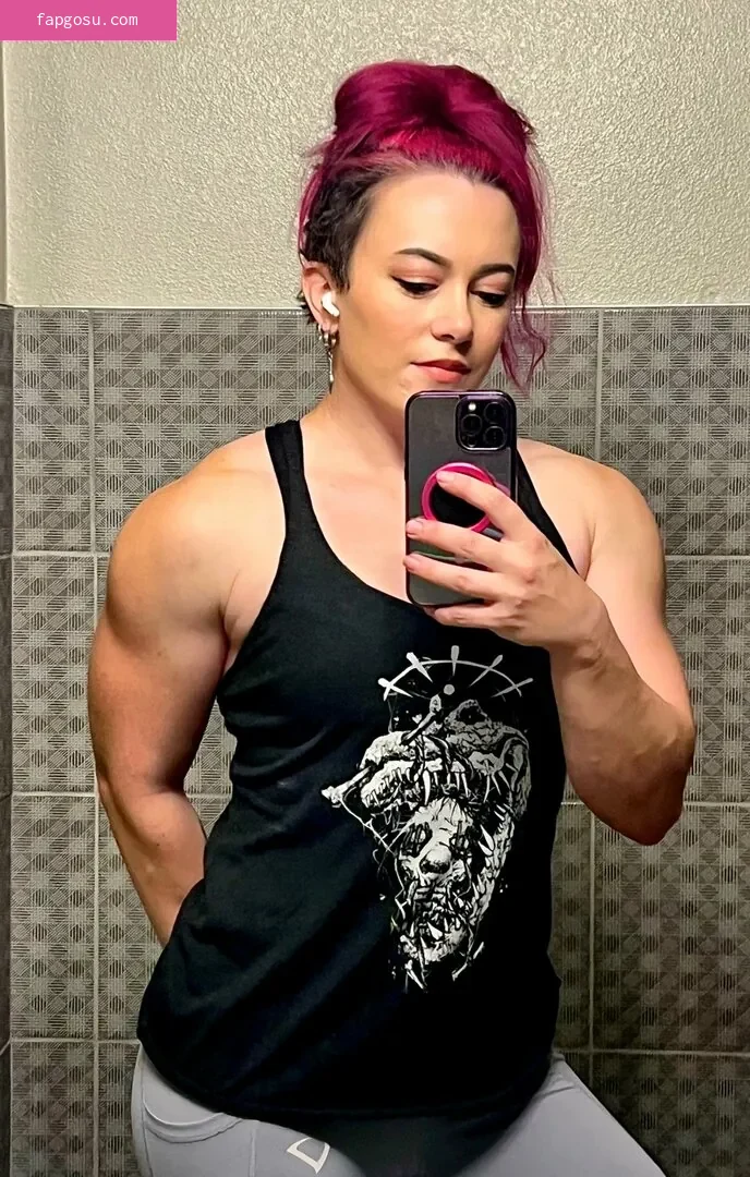Claire Max