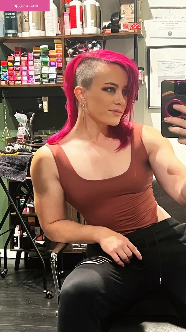 Claire Max