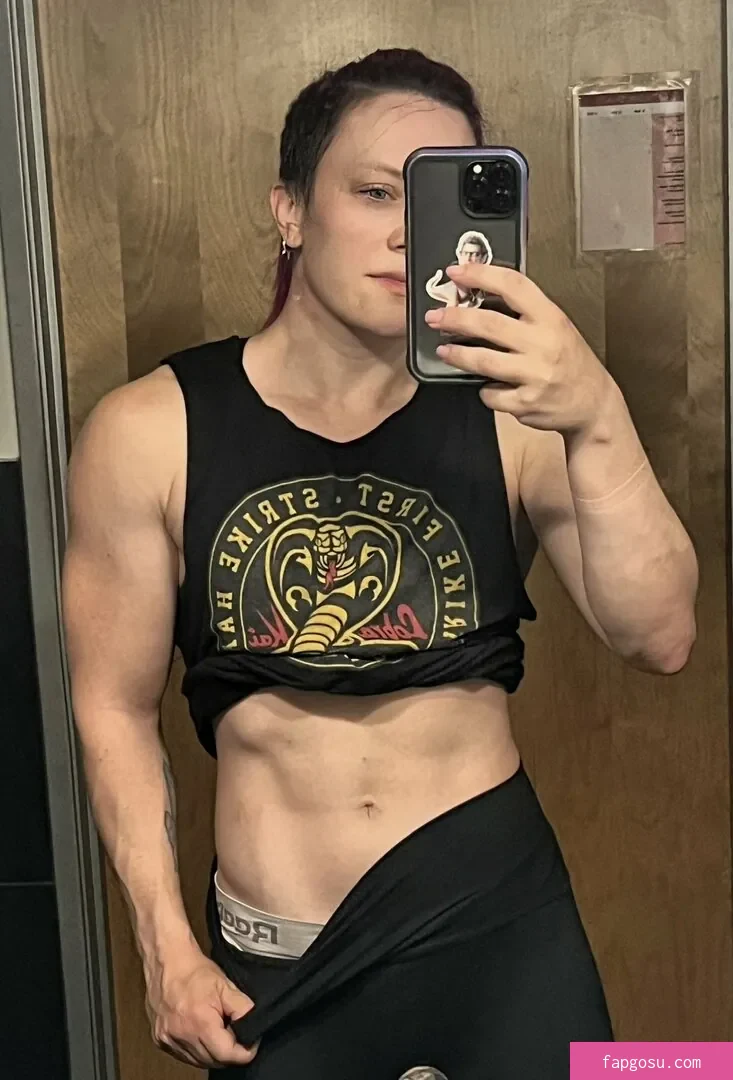Claire Max