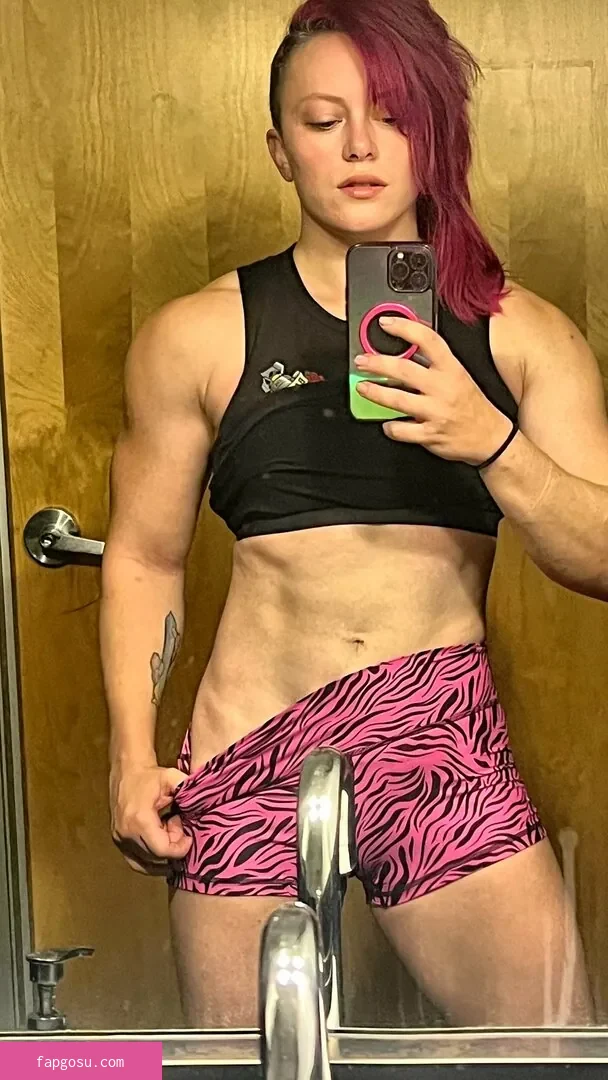 Claire Max